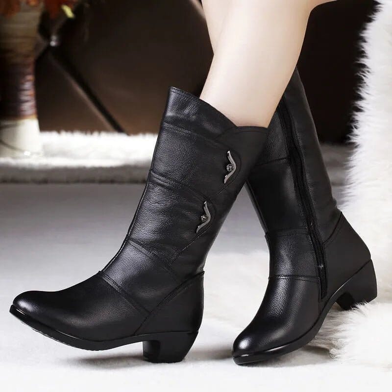 Bota Feminina Couro Peluciada Inverno Carol Bota Feminina Couro Peluciada P4 Direct Ofertas