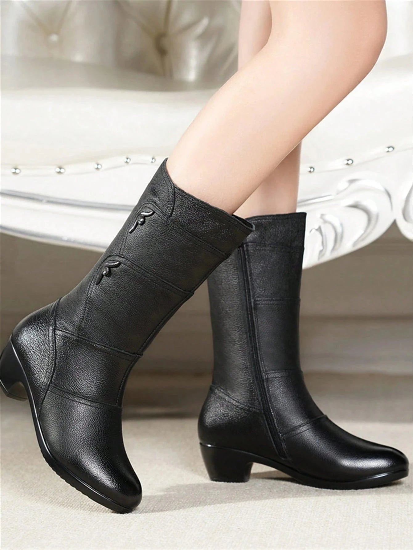 Bota Feminina Couro Peluciada Inverno Carol Bota Feminina Couro Peluciada P4 Direct Ofertas