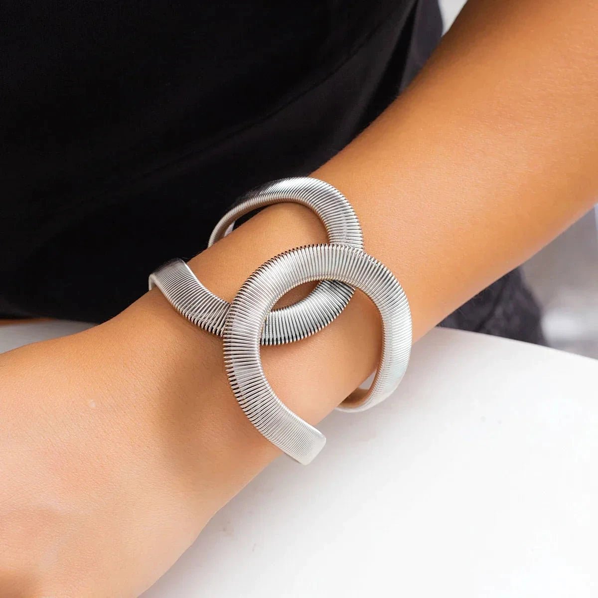 Bracelete Feminino Genova - Direct Ofertas