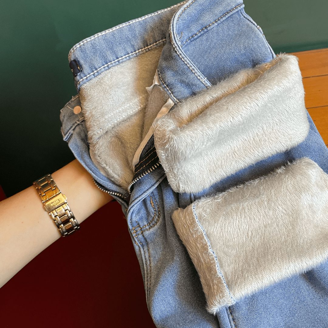 Calça Jeans Feminina com Elastano Peluciada Forglows + Meia Térmica - Direct Ofertas