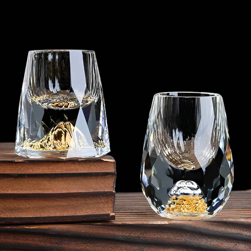 Copo Diamante Luxo com Fundo Duplo e Lascas Douradas para Baijiu, Licor, Cachaça, Tequila e Shots - Direct Ofertas