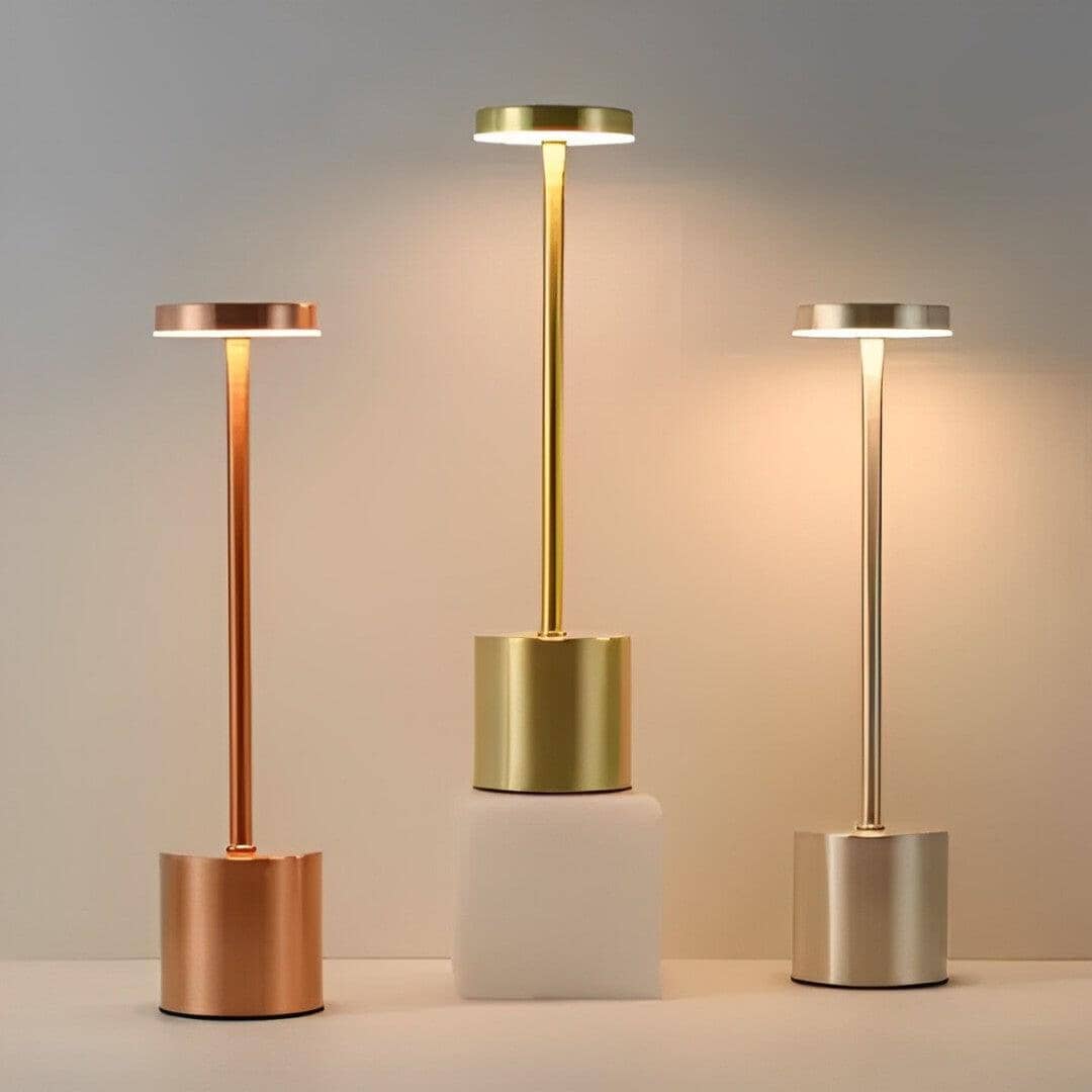 Luminária de Led Mendoza com Acendimento ao toque - Cazehn Luminária de Led Mendoza P6 Direct Ofertas 
